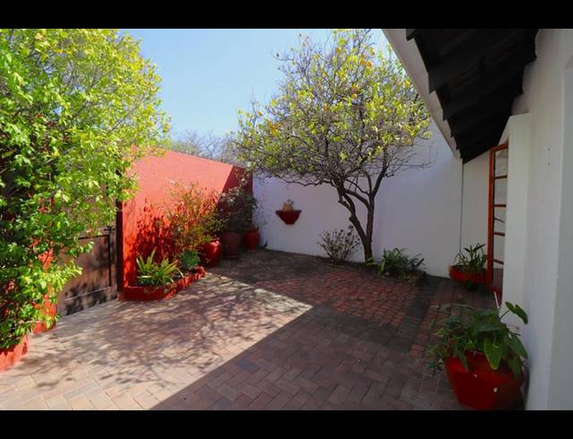 3 BEDROOM CLUSTER FOR SALE IN BRYANSTON